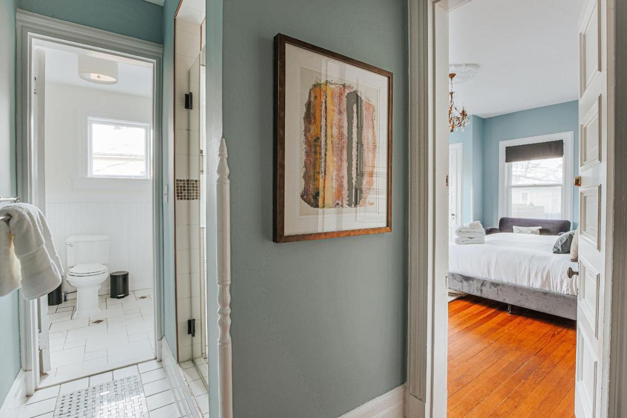 The Historic Berkeley Place Staunton Room photo